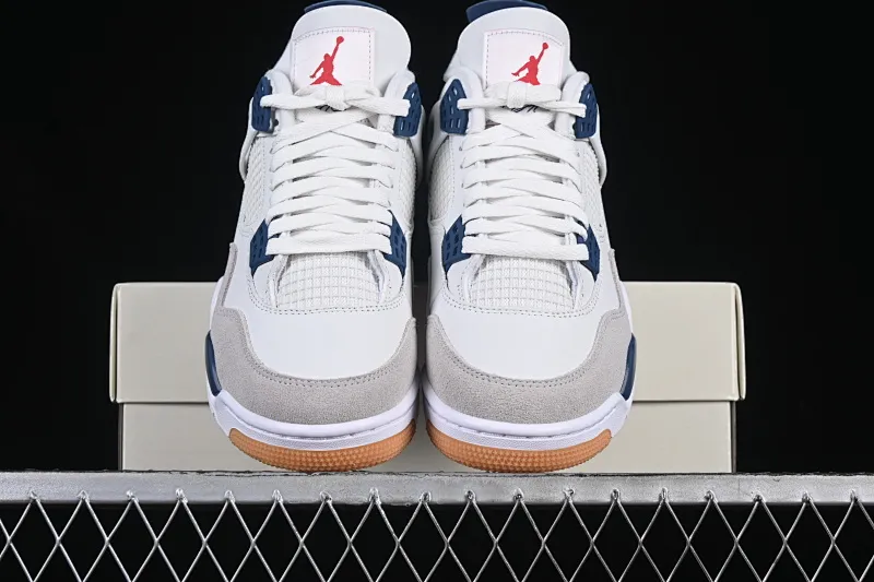 All categories Air Jordan Jordan series basketball shoes Air Jordan 4 GX foreign trade version Nk SB x Air Jordan 4 "Navy" AJ4 Joe 4 joint white and blue DR5415-100
